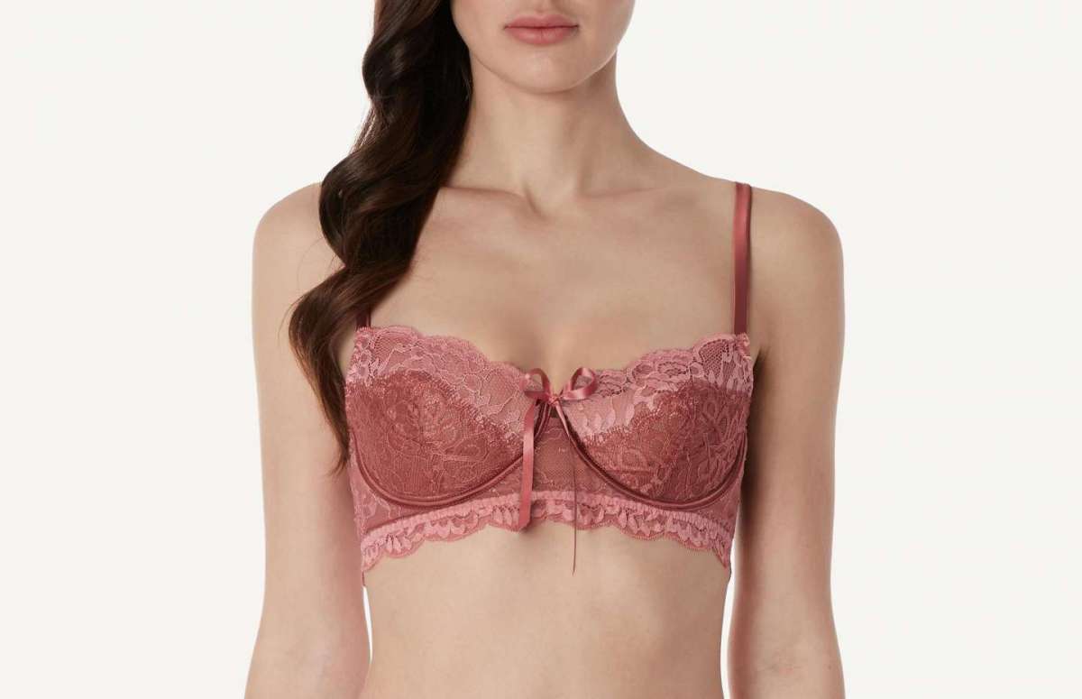 Reggiseno a balconcino rosa Intimissimi a 29,90 euro