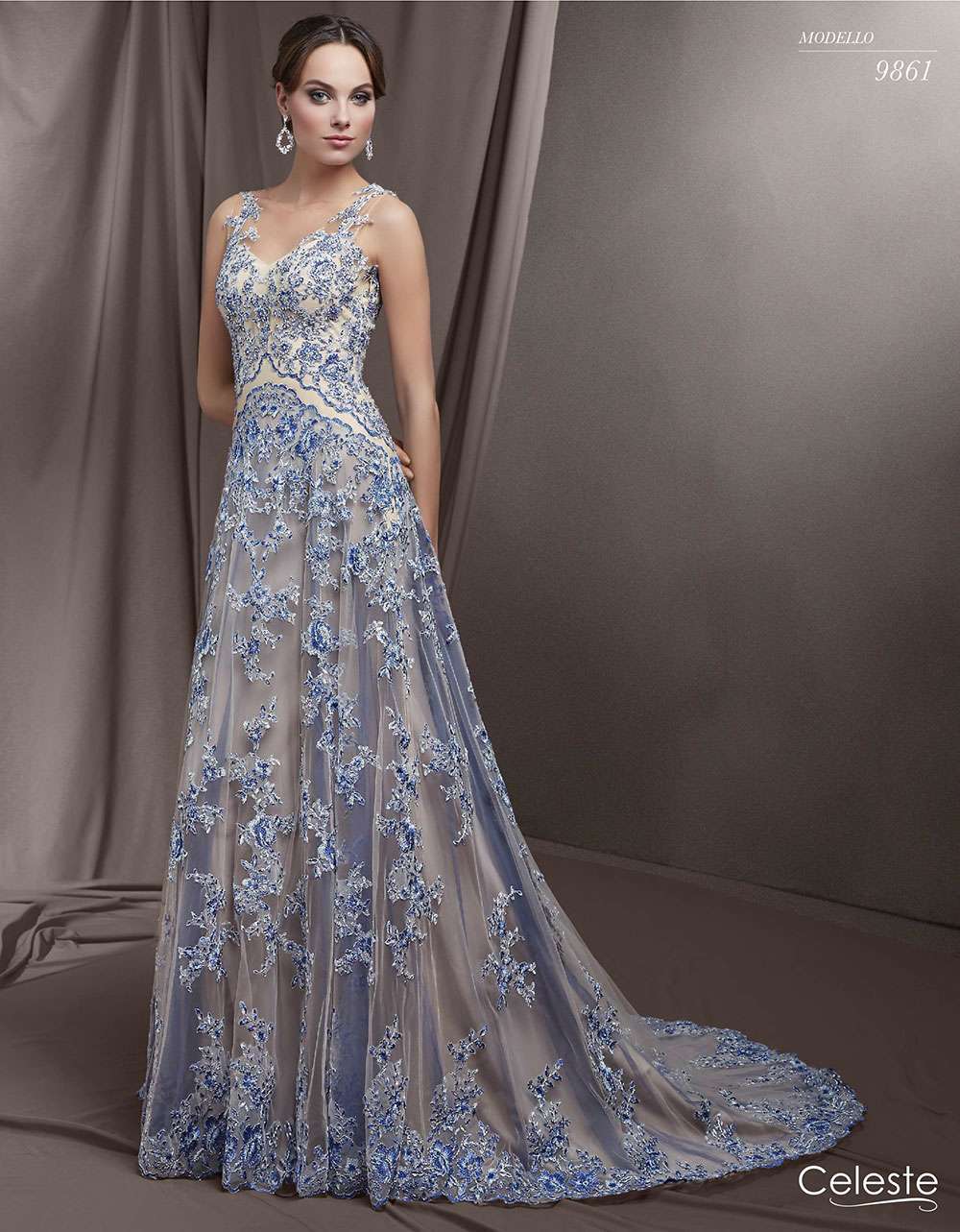 Abito da sposa blu scivolato