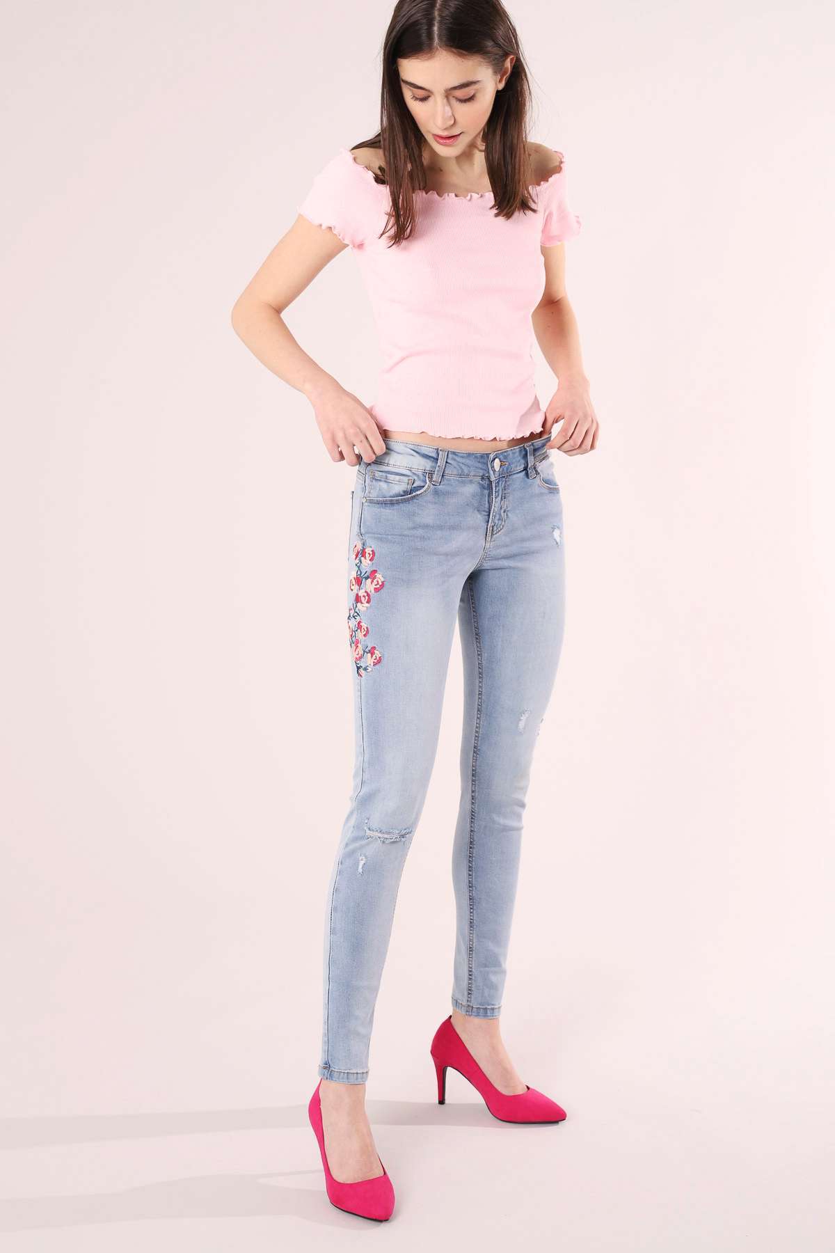 Jeans a fiori Terranova a 29,99 euro