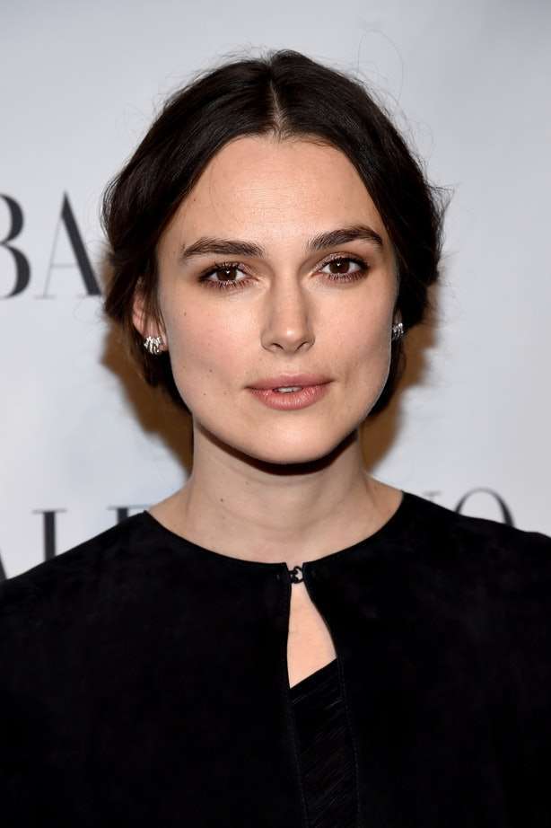 Le sopracciglia folte di Keira Knightley