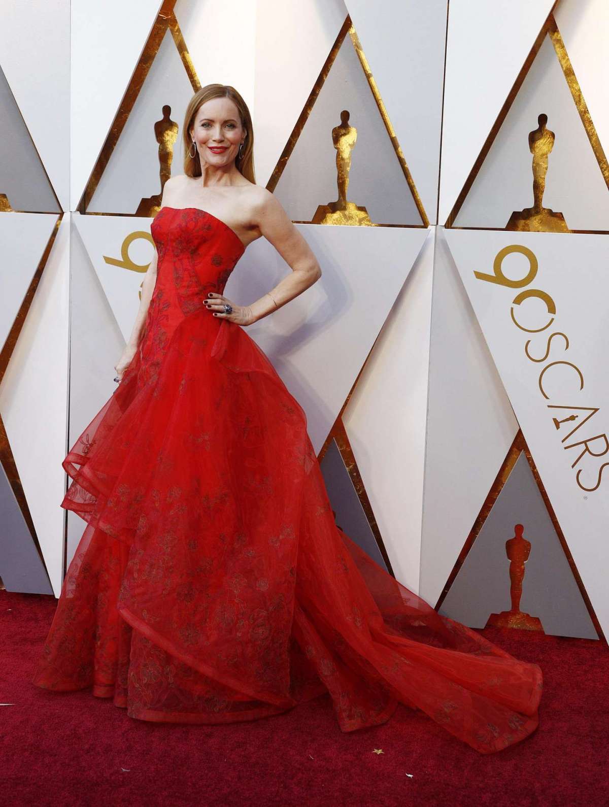 Leslie Mann in Zac Posen