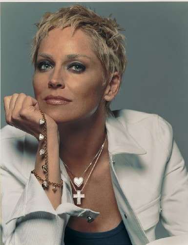 Sharon Stone, splendida cinquantenne