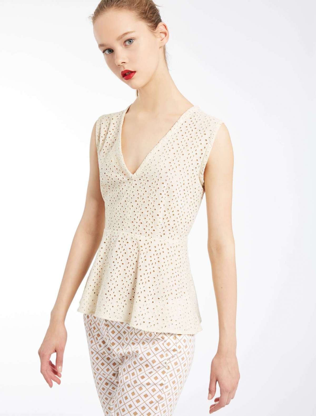 Top in sangallo Marella Emme a 69,90 euro