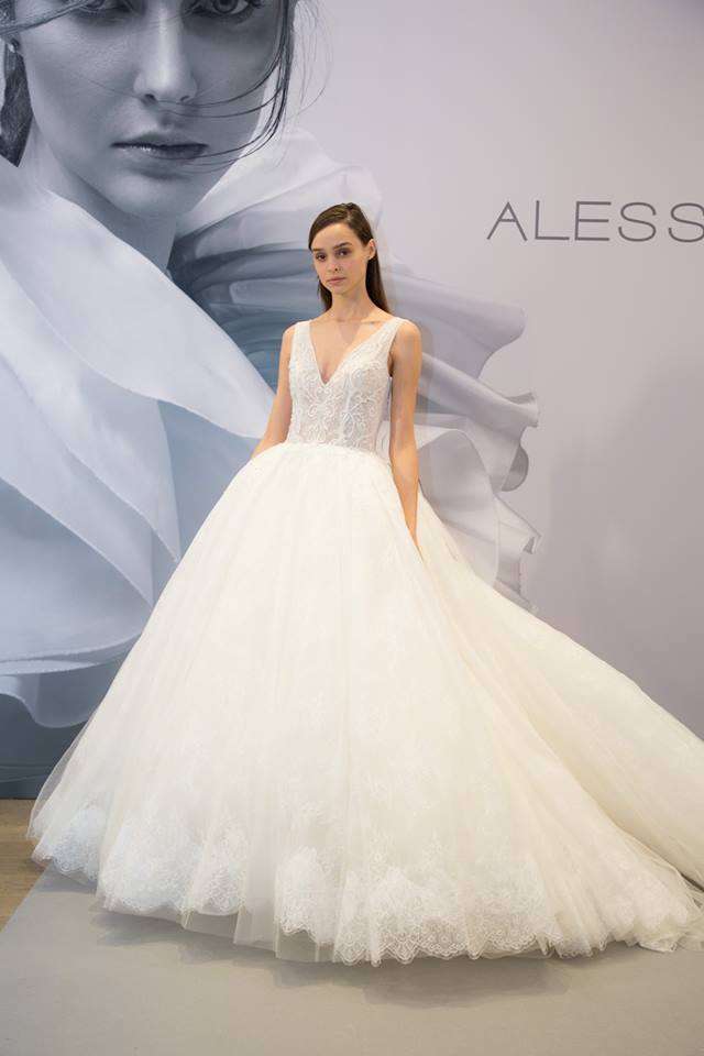 Abito da sposa ampio in tulle