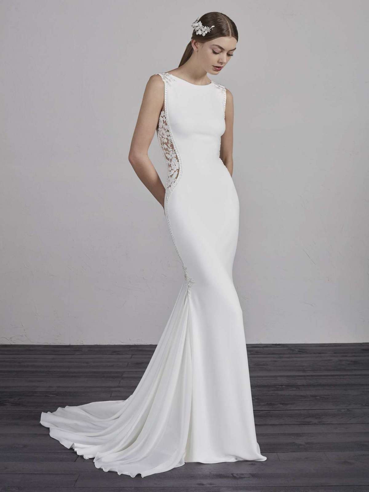 Abito da sposa in crepe e chiffon a sirena Pronovias