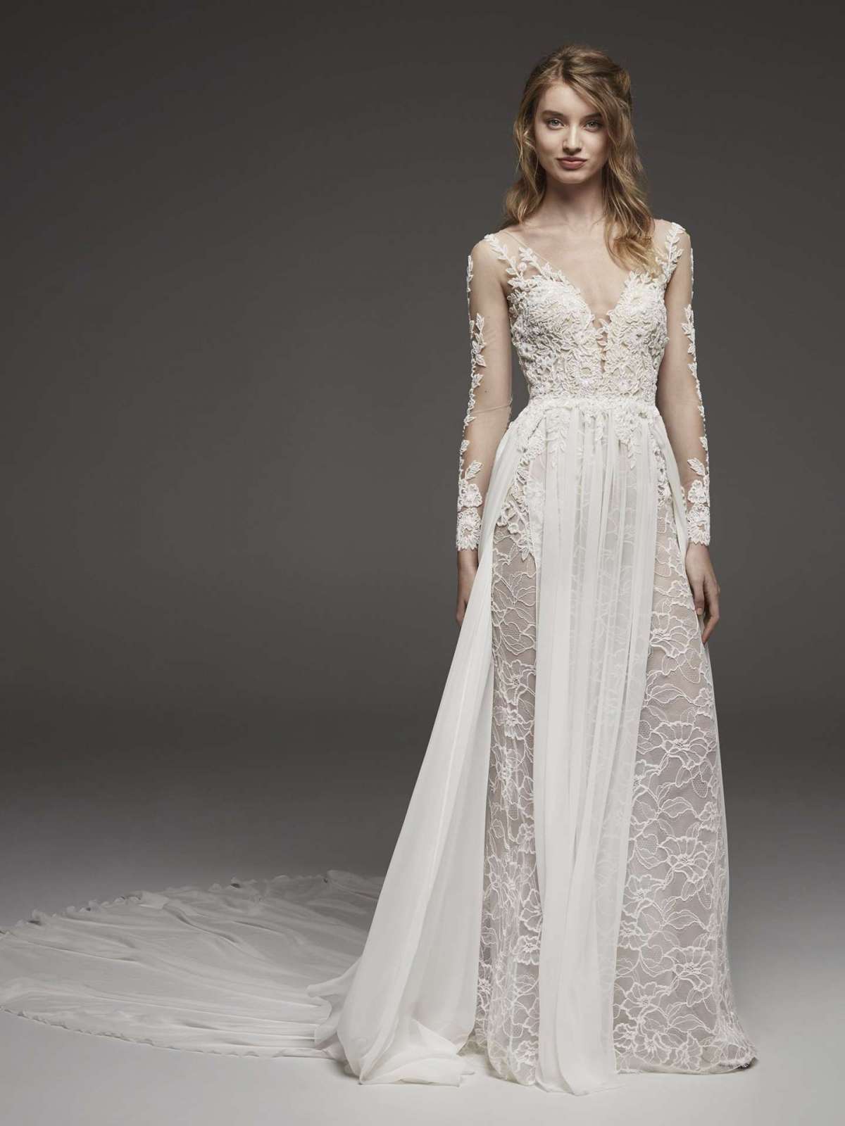 Abito da sposa in tulle e pizzo Atelier Pronovias