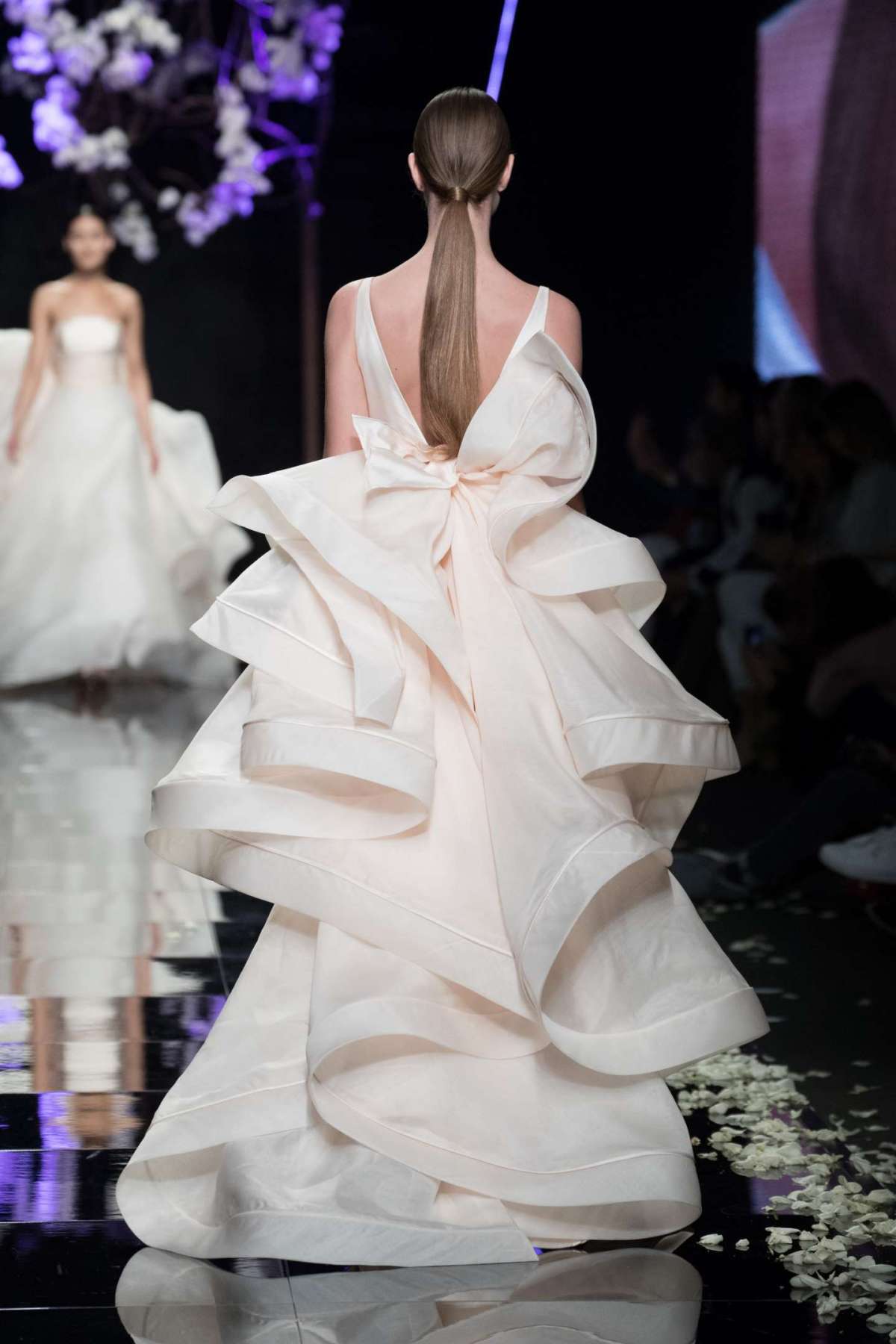 Abito da sposa Petals Antonio Riva, il retro