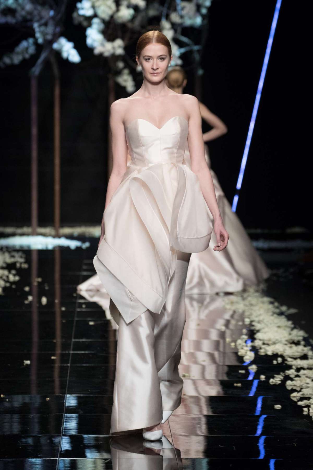 Abito da sposa rosa scivolato Antonio Riva