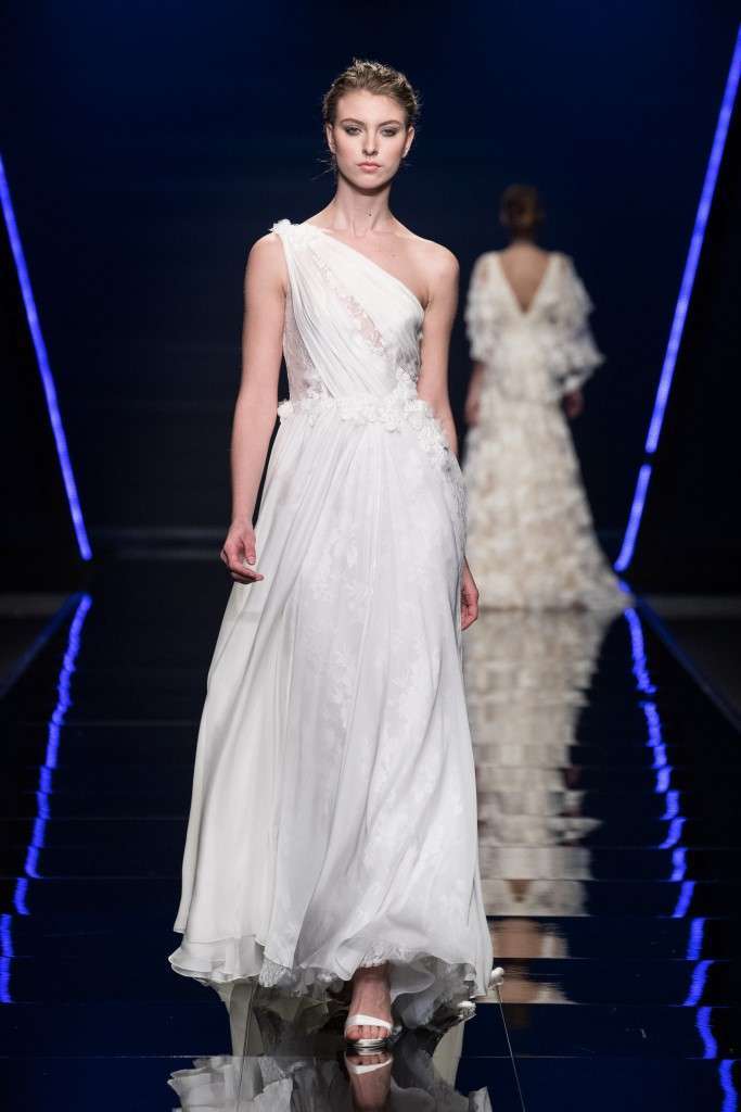 Abito da sposa stile impero monospalla Bellantuono