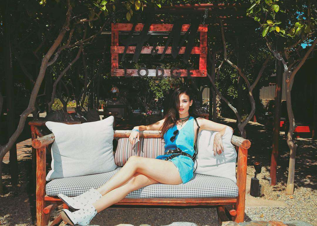 Il look di Victoria Justice per Coachella