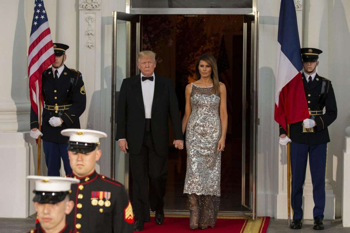 Melania Trump look visita macron