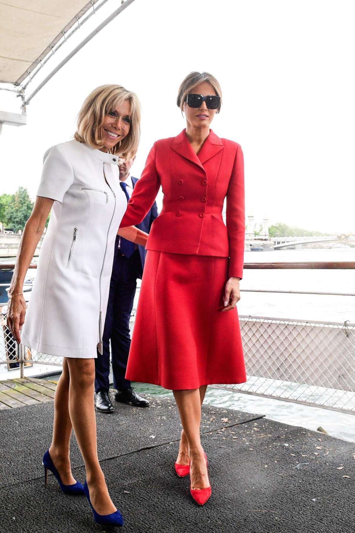 Melania Trump total red outfit