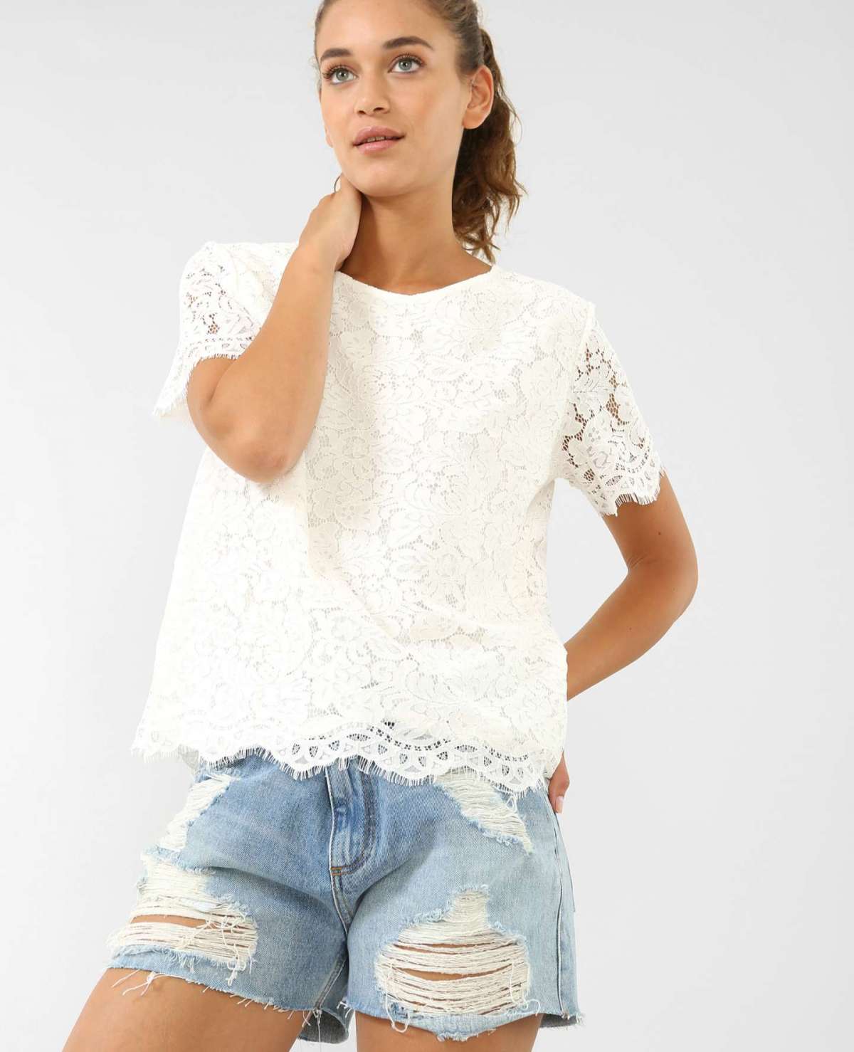 T-shirt effetto pizzo Pimkie a 17,99 euro