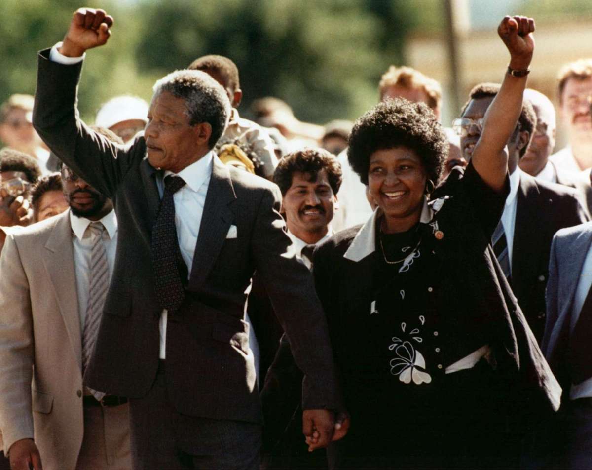 Winnie Mandela, la donna che camminava con il presidente Nelson