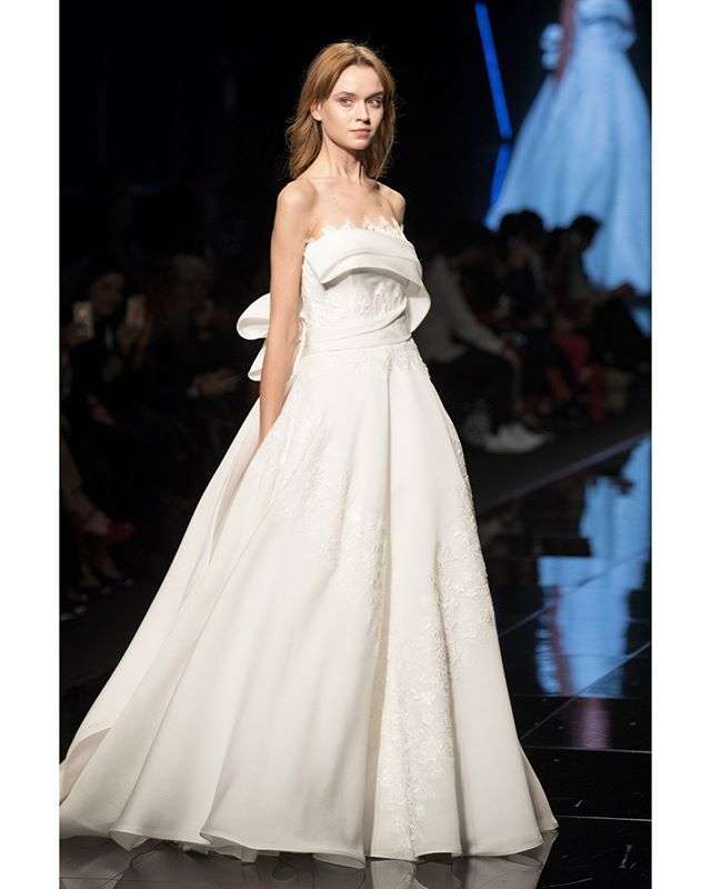 Abito da sposa ampio Elisabetta Polignano