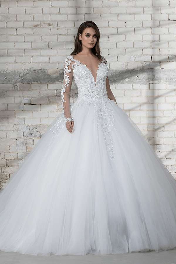 Abito da sposa ampio in tulle