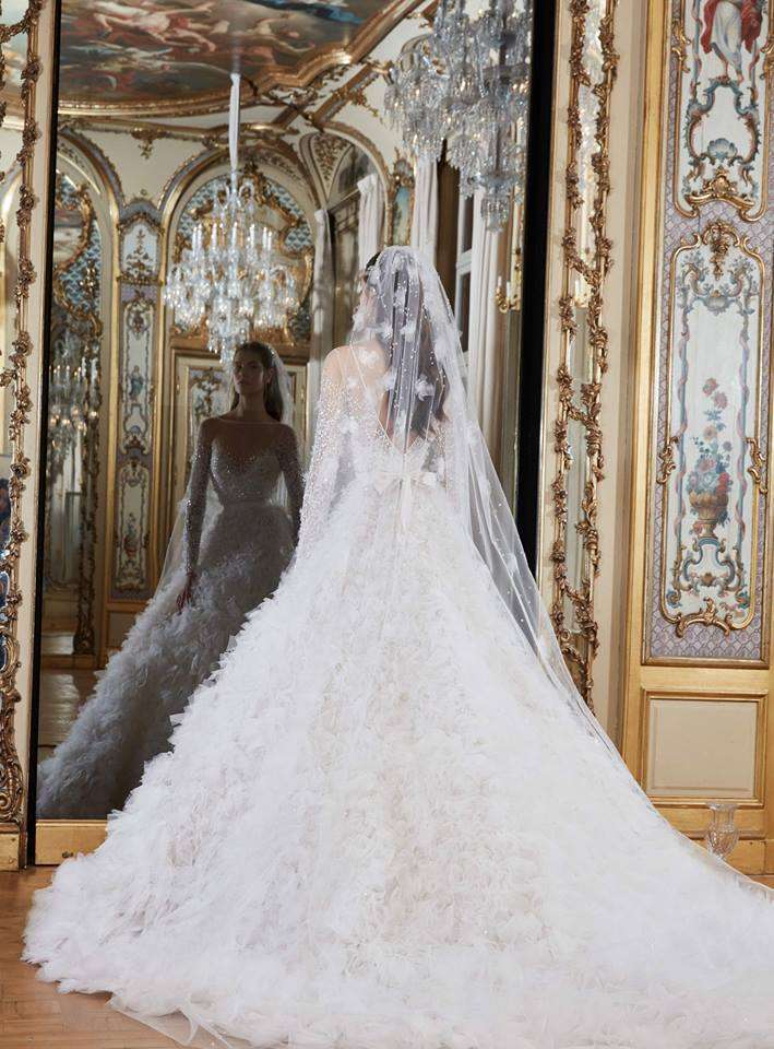 Abito da sposa con ruches Elie Saab