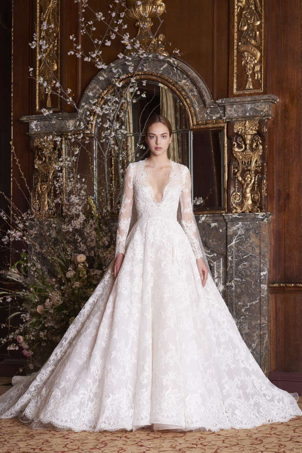 Abito da sposa in pizzo con maniche lunghe Monique Lhuillier