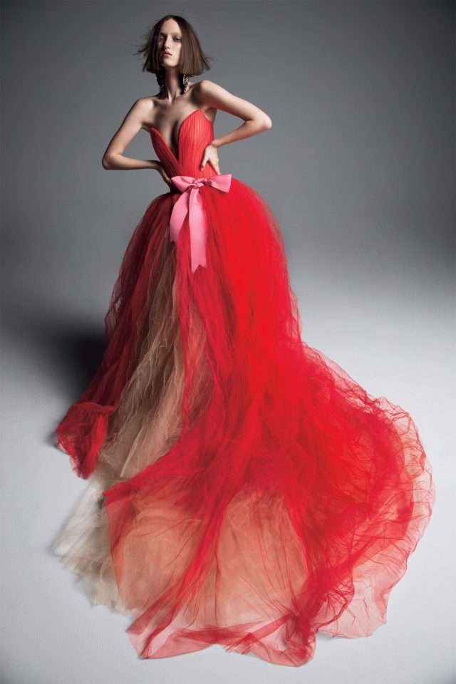 Abito da sposa rosso in tulle Vera Wang