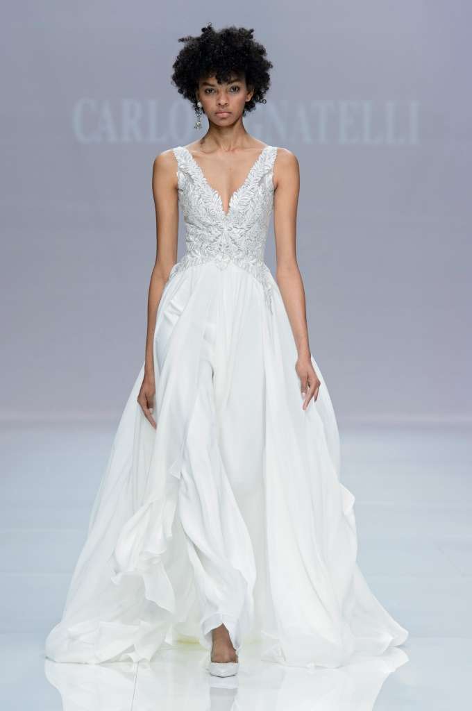 Carlo Pignatelli, abito da sposa con scollo a V