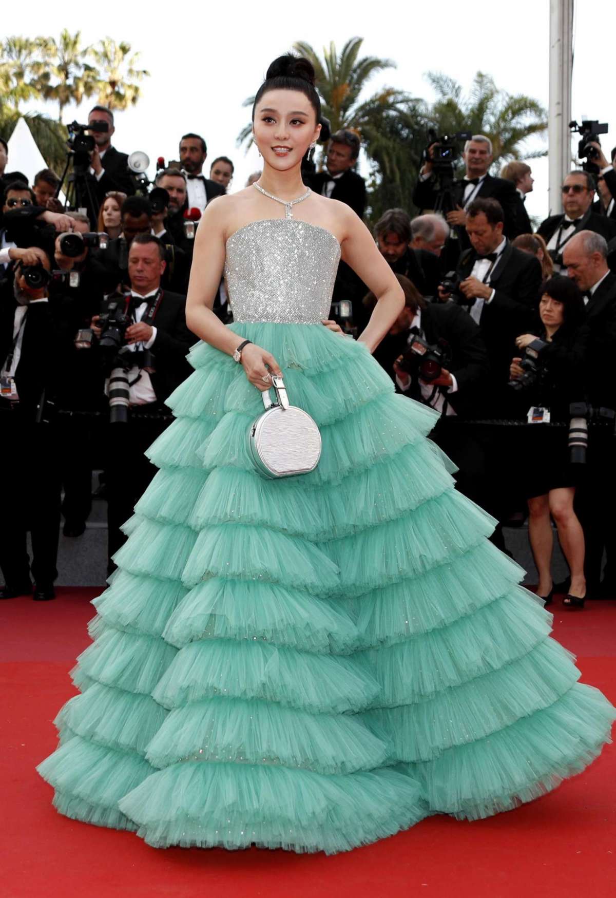 Fan Bingbing con abito Ali Karoui couture e gioielli De Beers