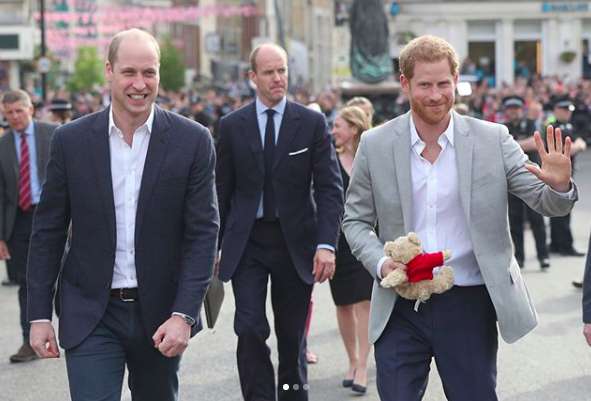 Il principe Harry e il suo testimone William