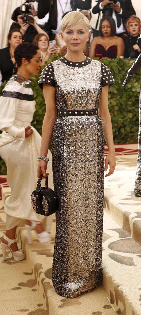 Michelle Williams in Louis Vuitton con gioielli Cartier
