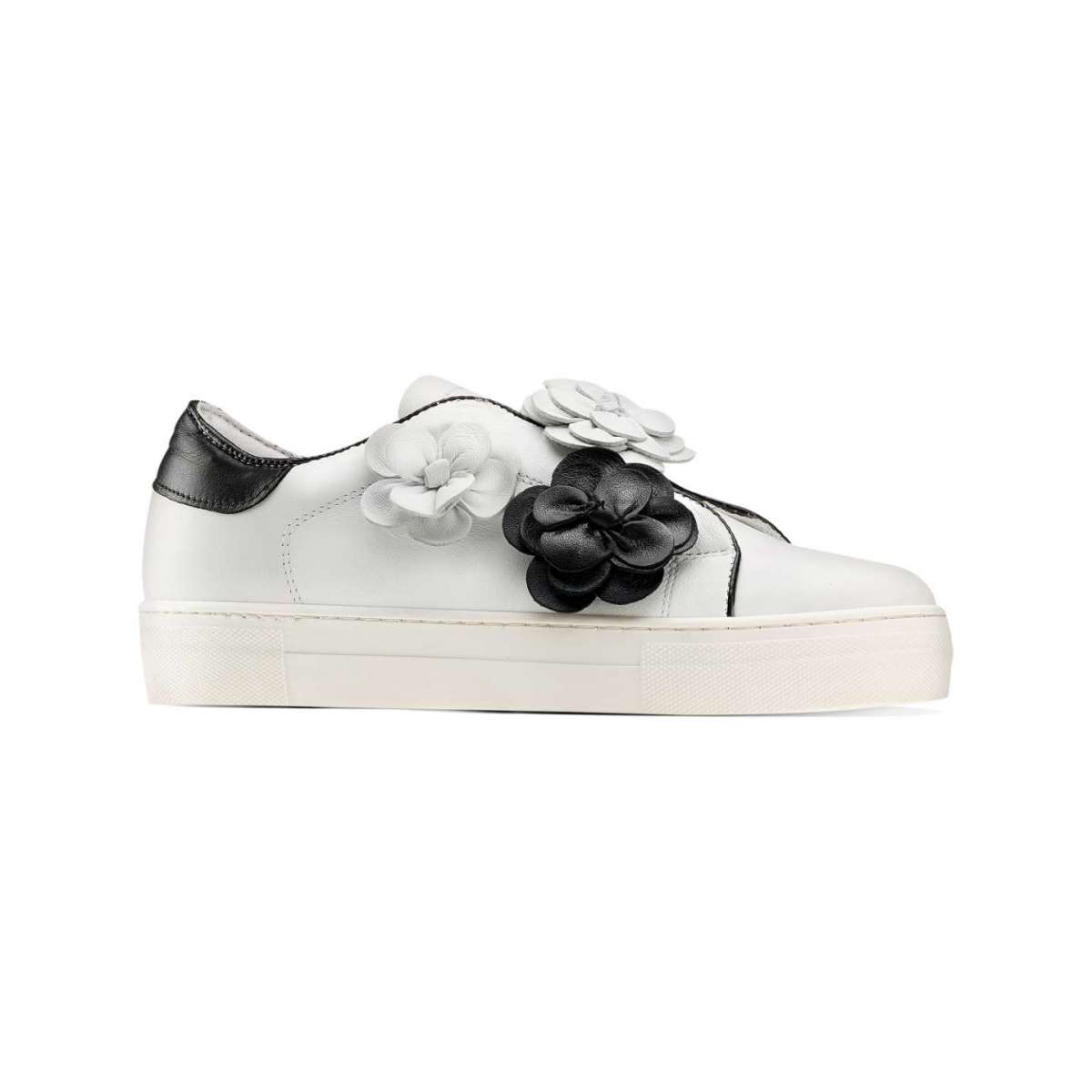 Scarpe da ginnastica Bata a 69,99 euro