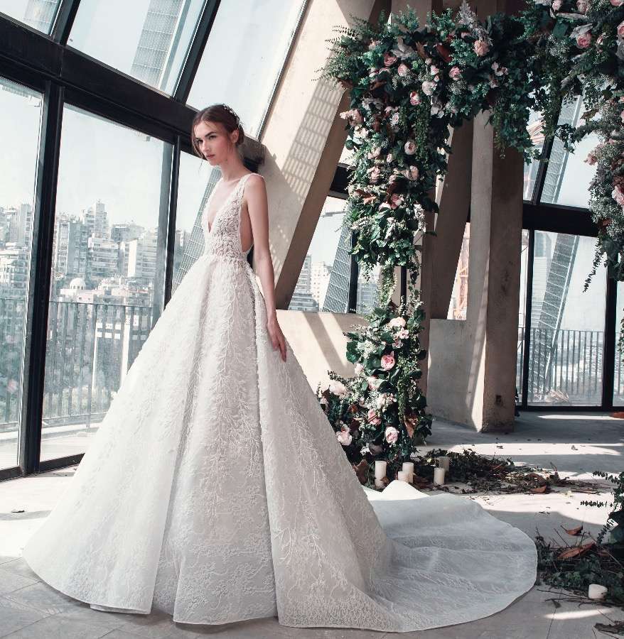 Abito da sposa da principessa La Mariée di Tony Ward con scollo a V