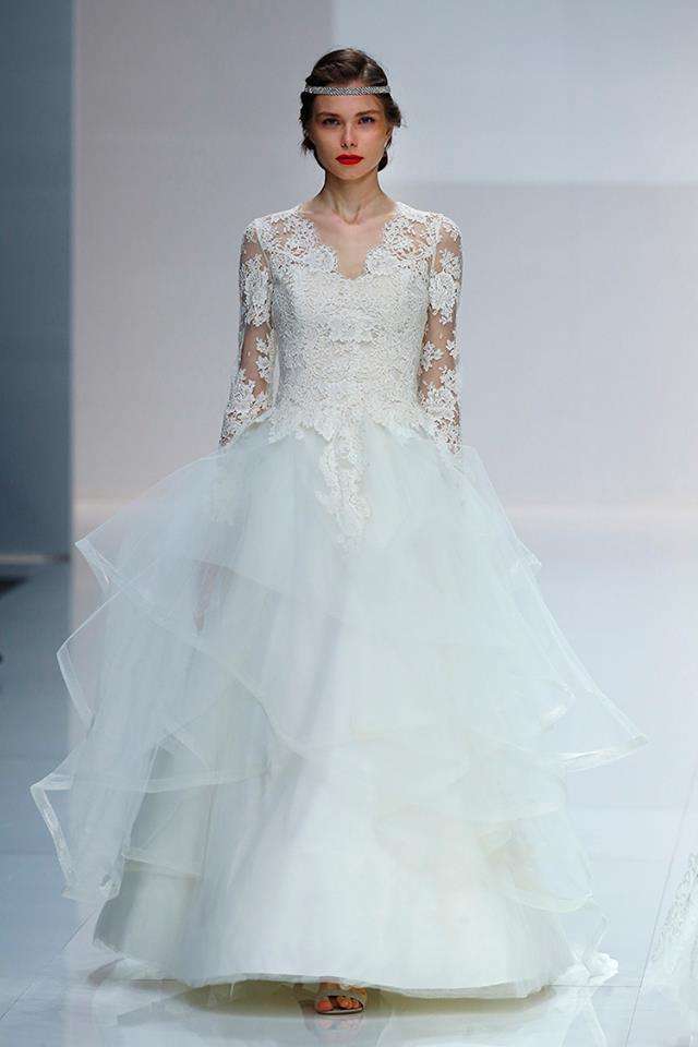 Abito da sposa in pizzo e tulle Cymbeline