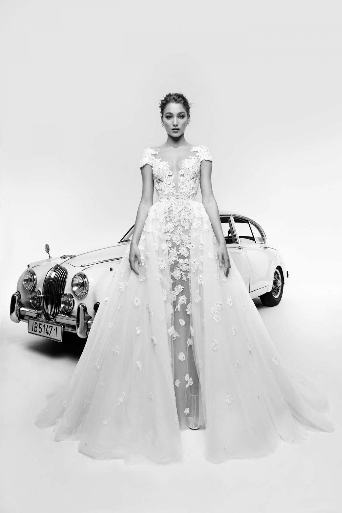 Abito da sposa in pizzo floreale Zuhair Murad