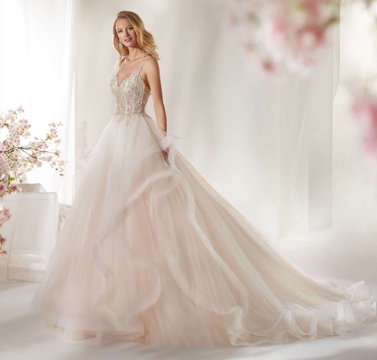 Abito da sposa rosa Colet