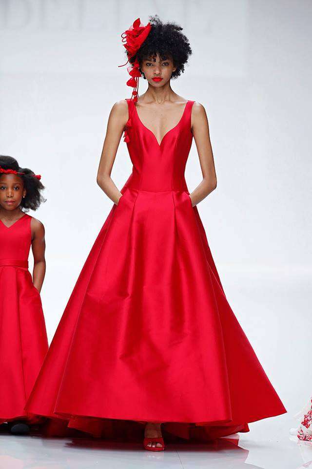 Abito da sposa rosso Cymbeline