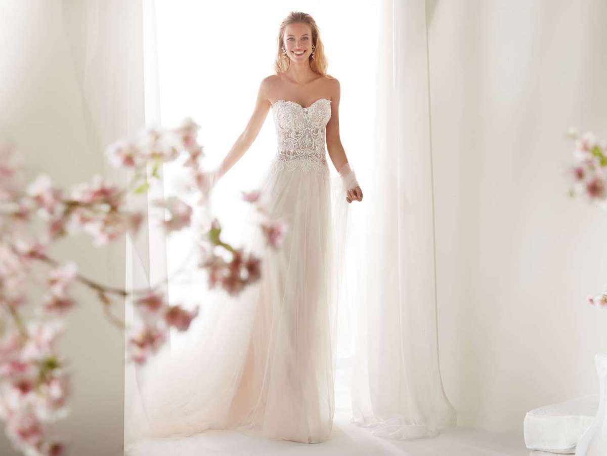 Abito da sposa scivolato con bustier Colet