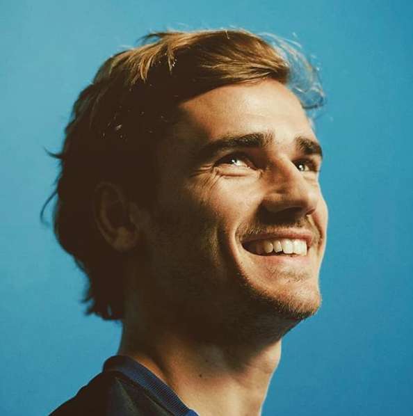 Il sorriso affascinante di Griezmann