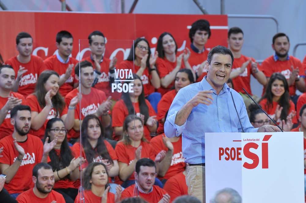 Re di cuori: Pedro Sanchez piace alle donne