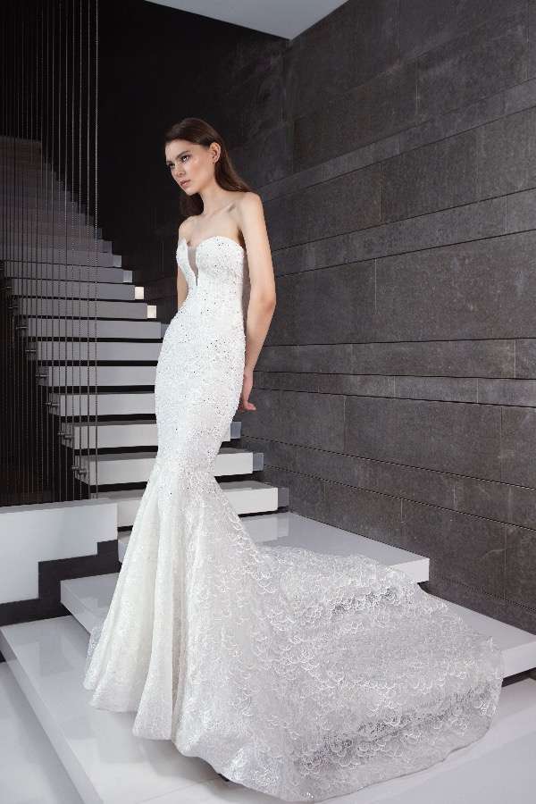 Vestito da sposa a sirena con strascico Tony Ward