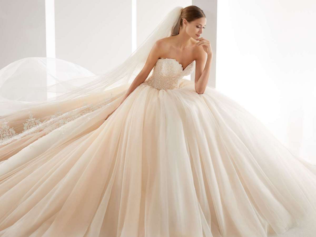 Abiti da sposa Aurora 2019