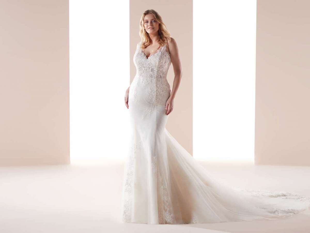 Abito a sirena in pizzo per donne curvy Nicole Lovely Wedding Curves