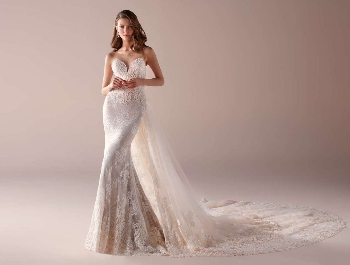 Abito da sposa a sirena rosa Romance