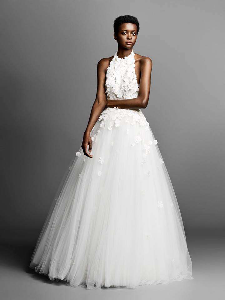 Abito da sposa ampio in tulle a fiori