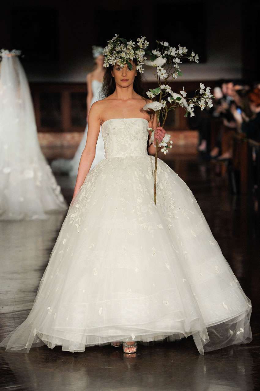 Abito da sposa con gonna a palloncino Reem Acra