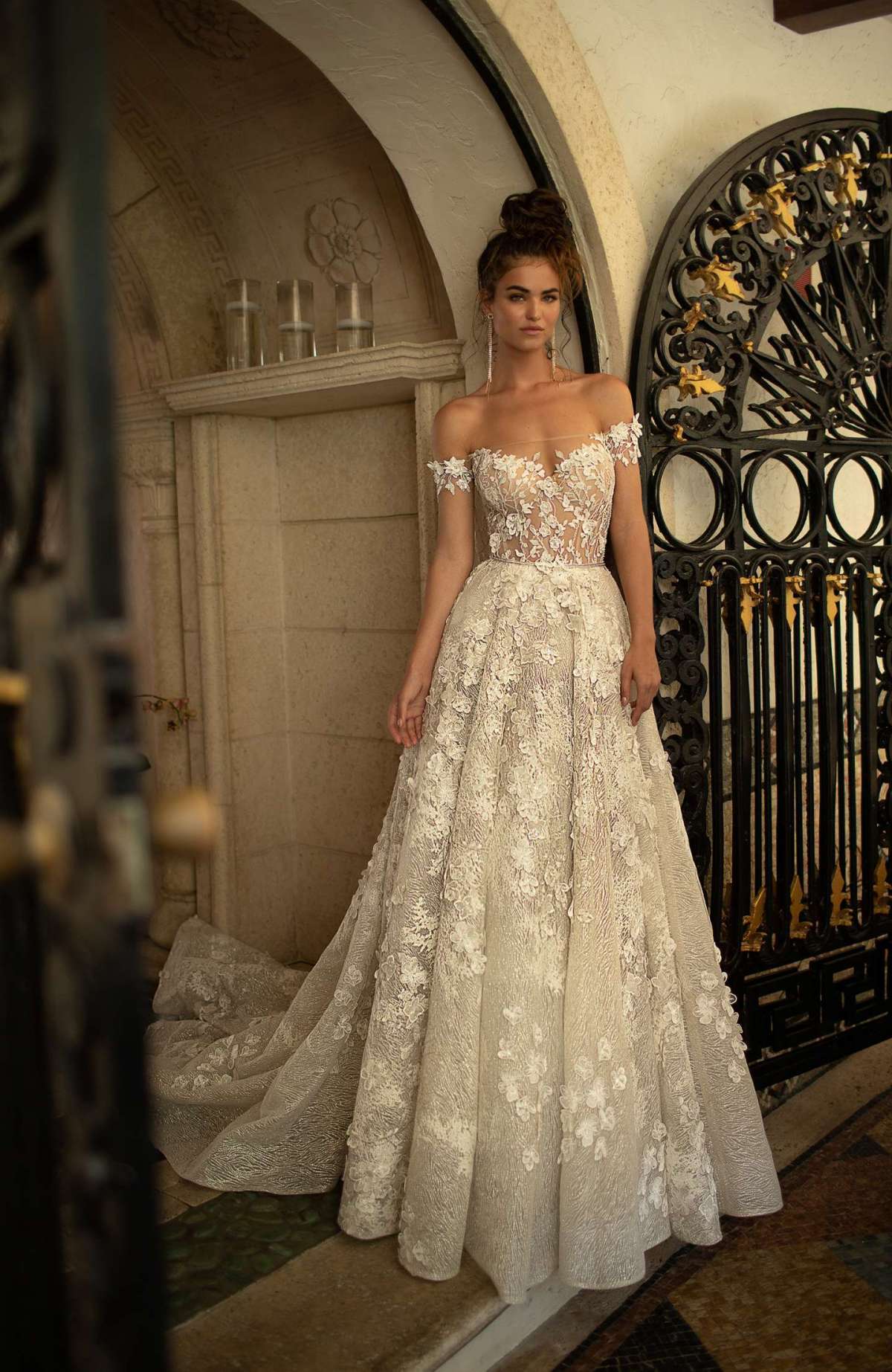 Abito da sposa in pizzo Berta