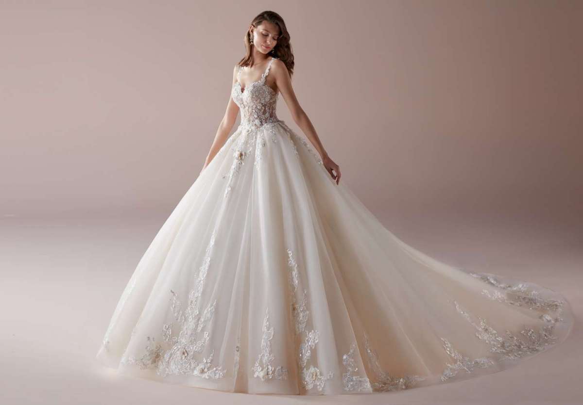 Abito da sposa in pizzo floreale e tulle Romance