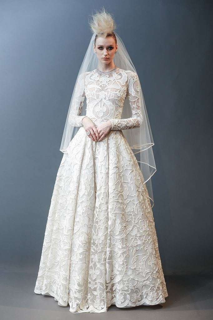 Abito da sposa ampio in georgette Naeem Khan