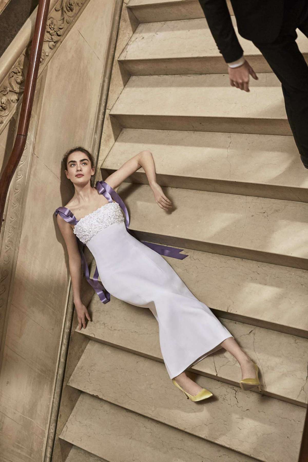 Abito da sposa a colonna con bretelle viola Carolina Herrera