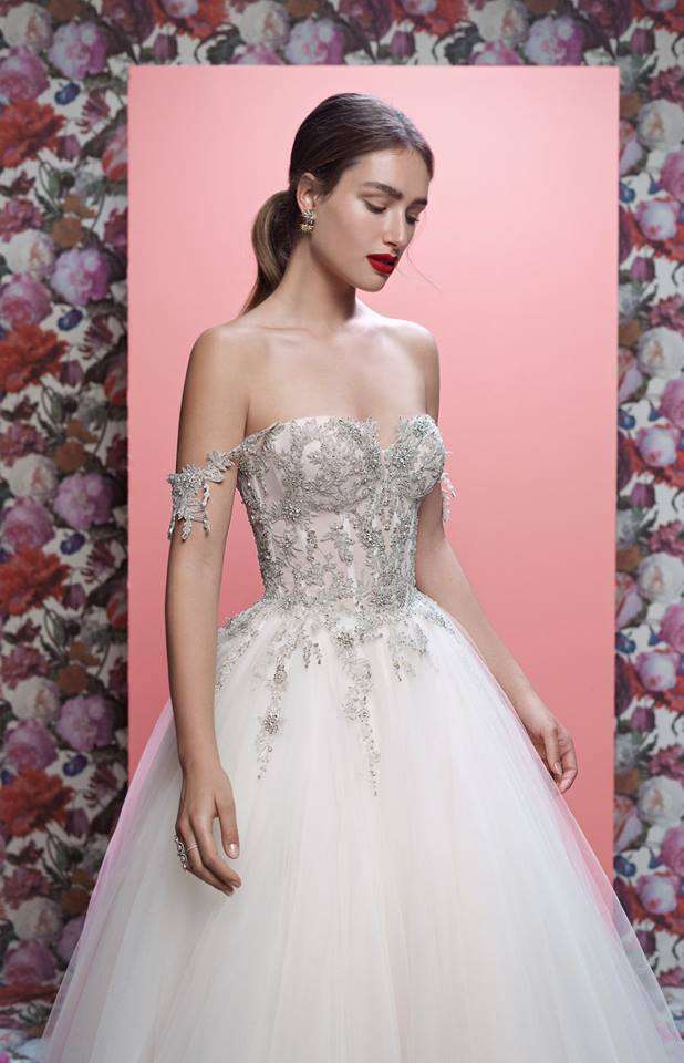 Abito da sposa da principessa con corpetto gioiello Galia Lahav