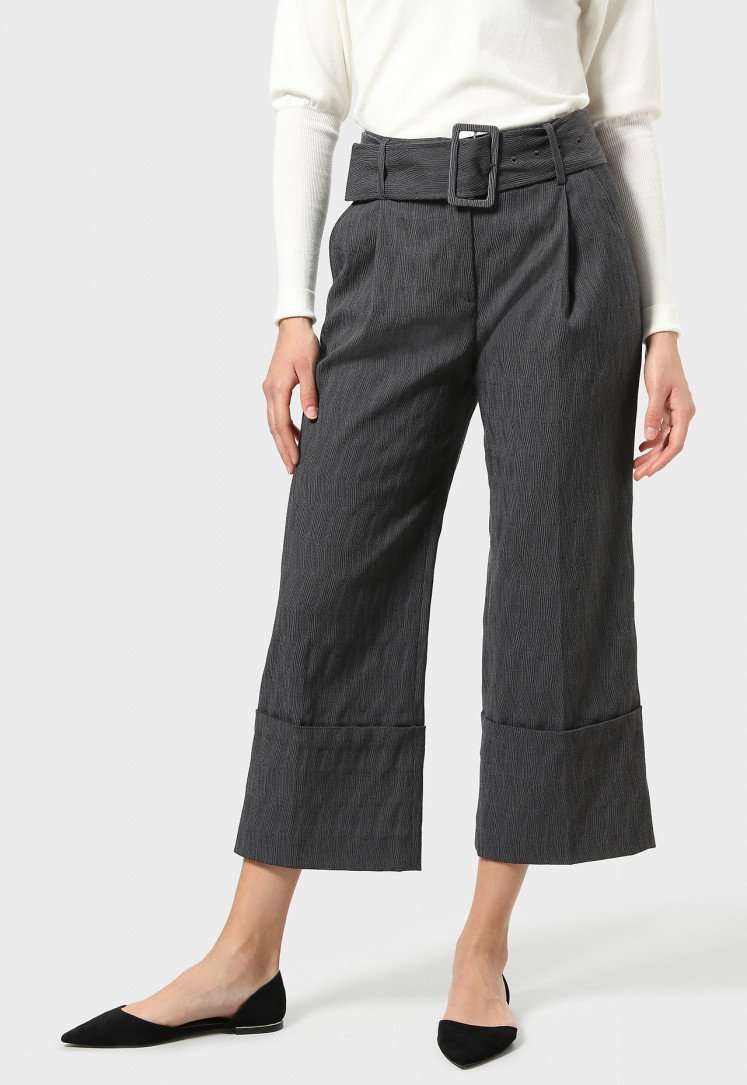 Pantaloni culotte Stefanel a 195 euro