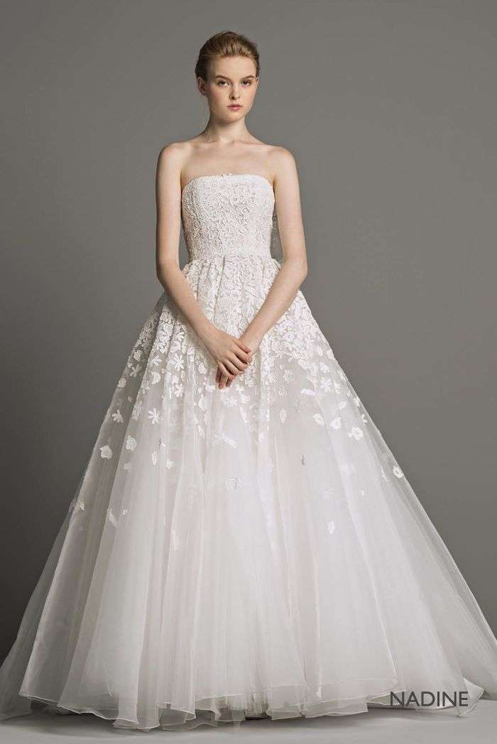 Vestito da sposa da principessa in tulle Peter Langner