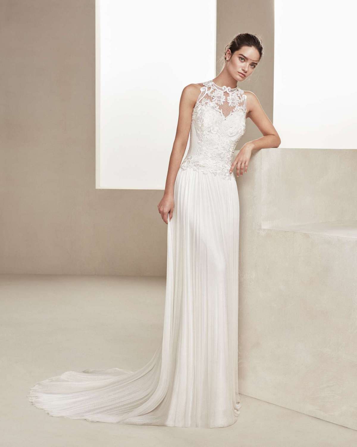 Abito da sposa in seta muslin scivolato Alma Novia